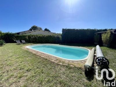 Maison - 104 m² - 4 pièces