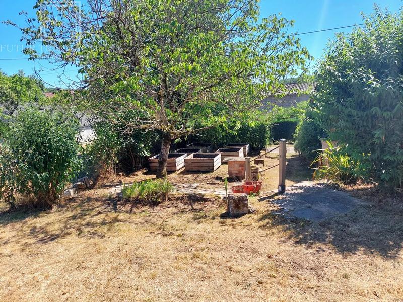 Maison - 216 m² - 6 pièces