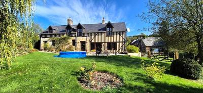 Fermette - 211 m² - 5 pièces