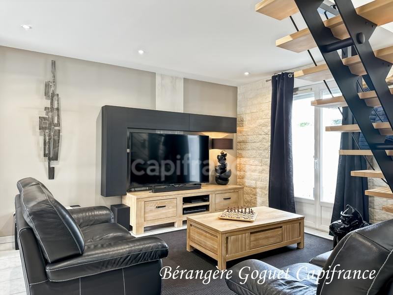 Maison - 153 m² - 8 pièces