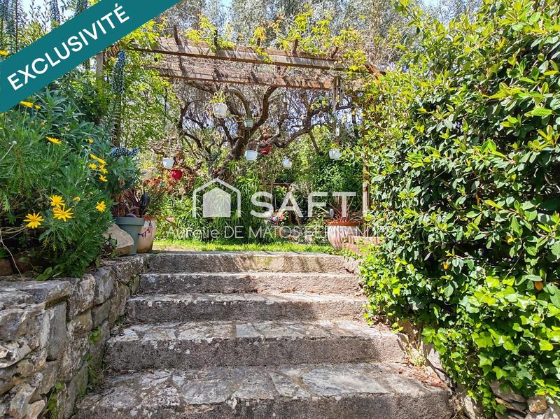 Maison de village - 159 m² - 6 pièces