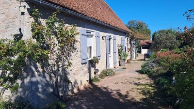 Maison en pierre - 130 m² - 4 pièces