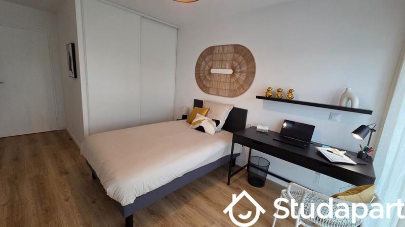 Chambre - 10 m² - 1 pièce