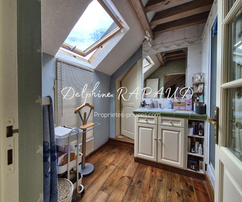 Maison - 168 m² - 7 pièces