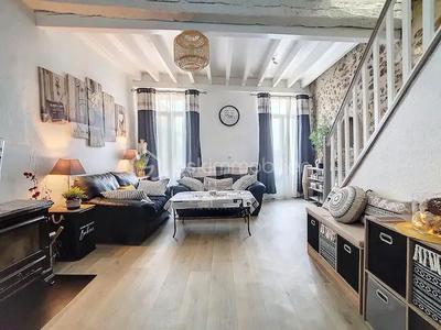 Maison de village - 180 m² - 8 pièces