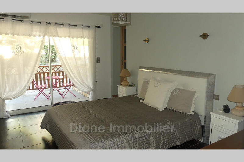 Villa - 162 m² - 6 pièces