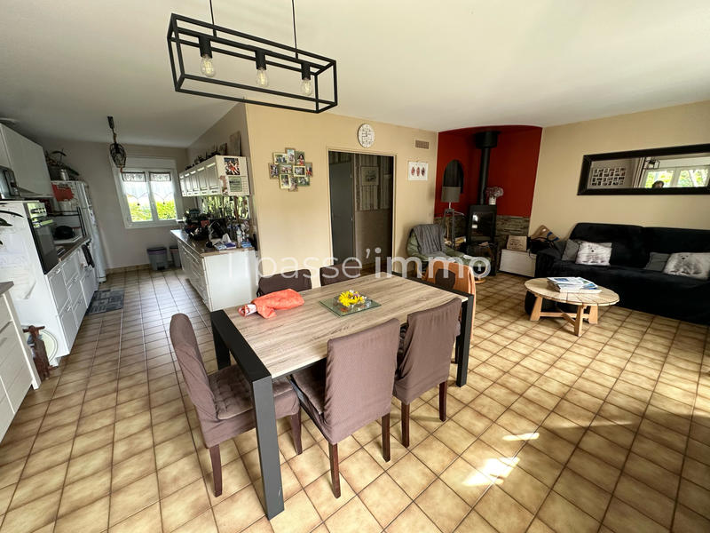 Maison - 97 m² - 5 pièces