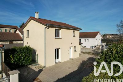 Maison - 108 m² - 4 pièces