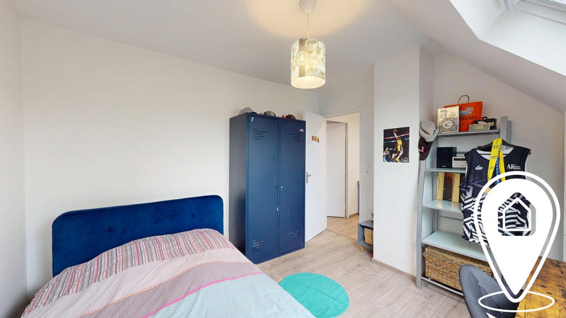 Maison - 96 m² - 6 pièces