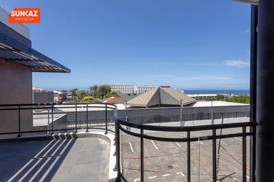 Local commercial - 213 m² - 1 pièce