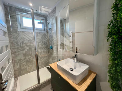 Appartement - 64 m² - 3 pièces