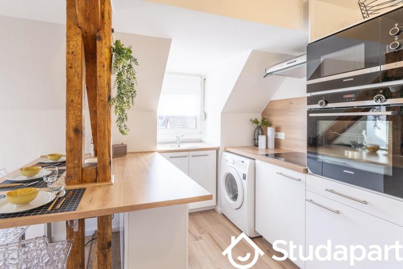 Chambre - 9 m² - 1 pièce