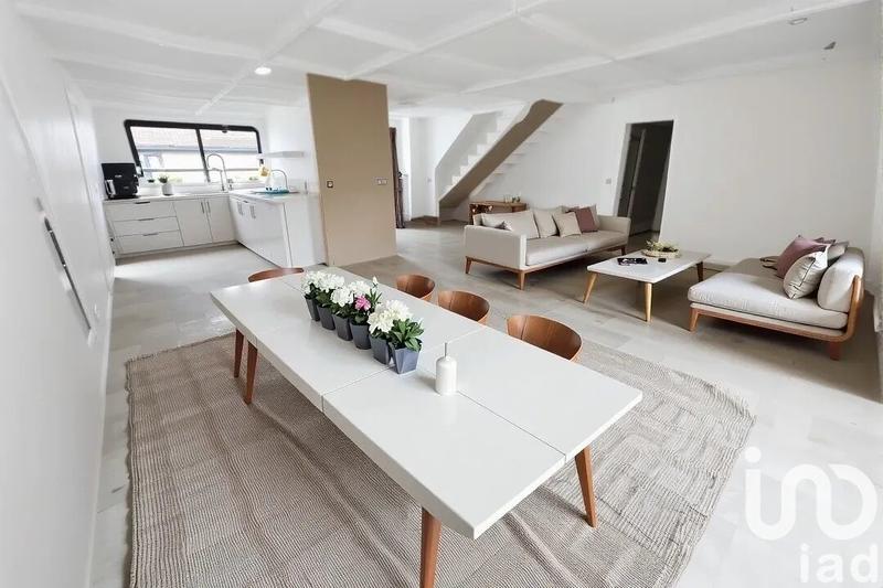 Maison - 150 m² - 7 pièces