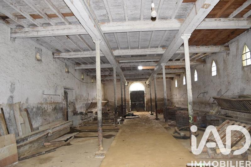 Ferme - 600 m² - 2 pièces