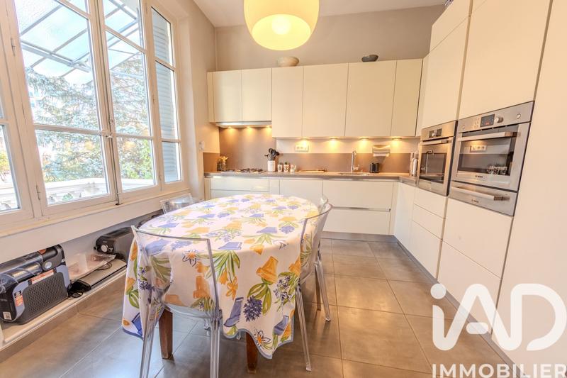 Maison de ville - 147 m² - 6 pièces