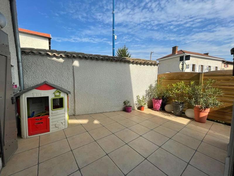 Appartement - 96 m² - 5 pièces