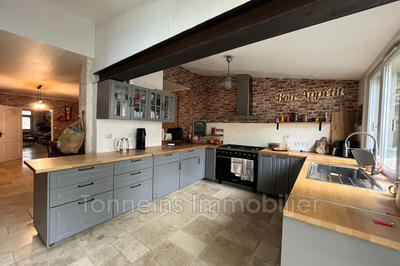 Maison - 194 m² - 4 pièces
