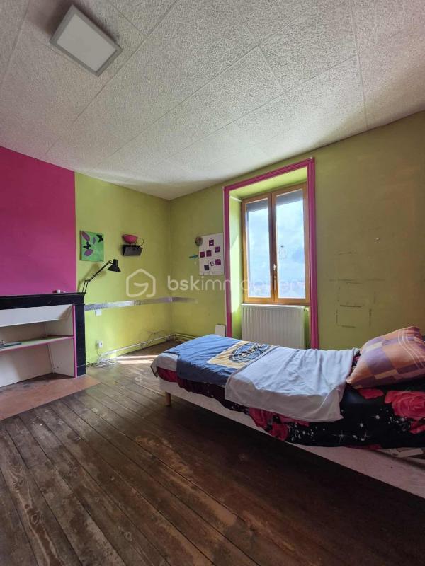 Maison de village - 231 m² - 9 pièces