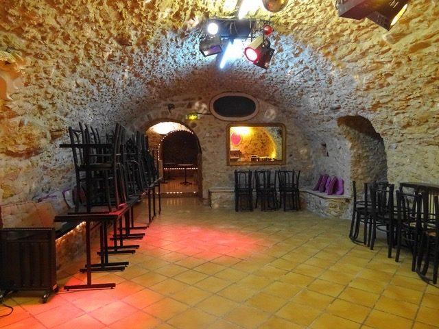 Maison - 573 m² - 10 pièces