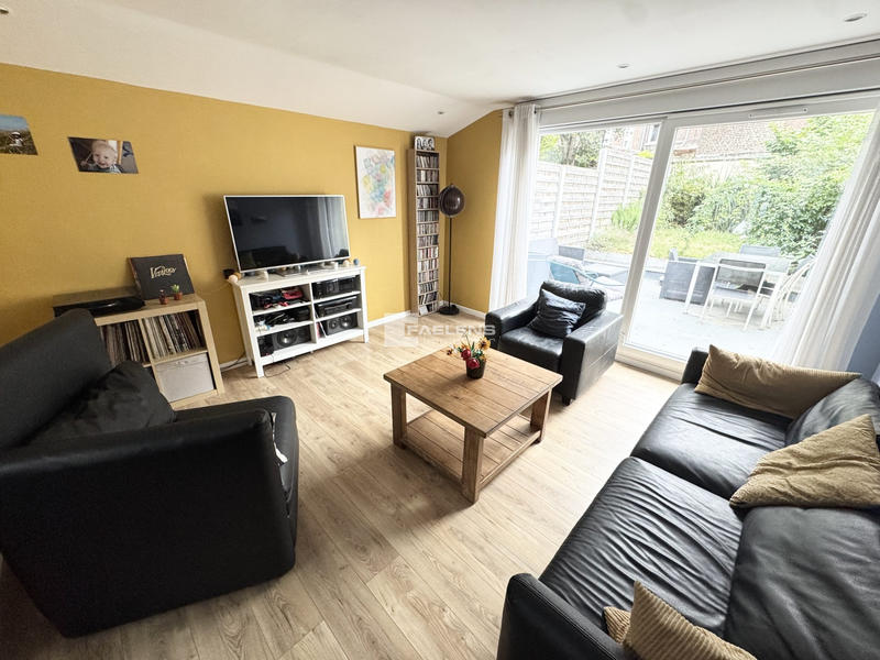 Maison - 133 m² - 6 pièces