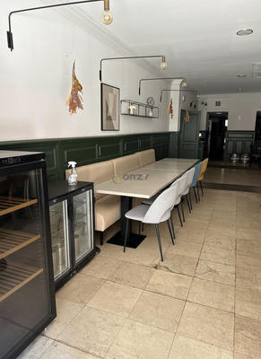 Fonds de commerce - Local commercial - 114 m²