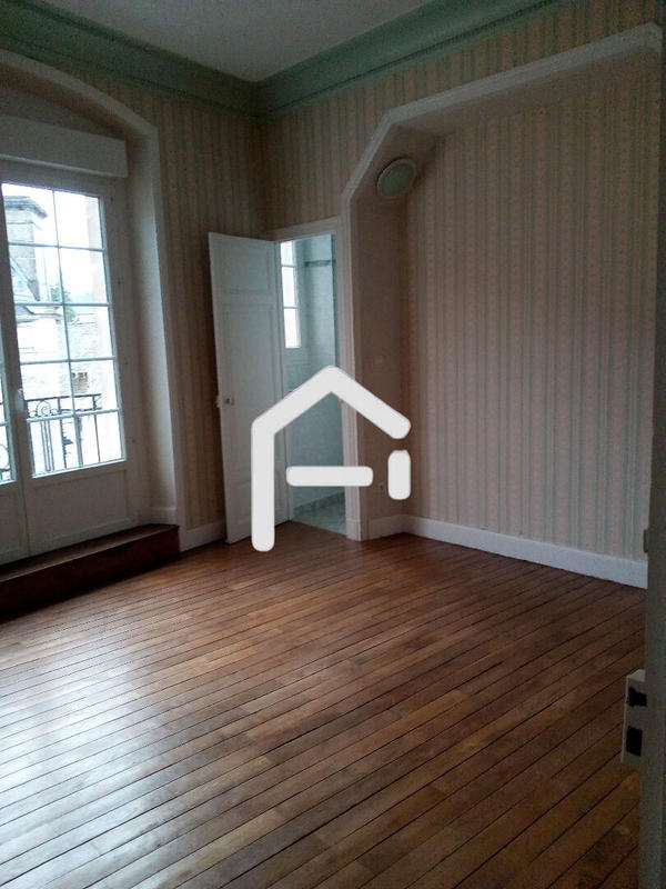 Immeuble - 236 m² - 12 pièces