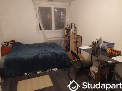 Chambre - 14 m² - 1 pièce