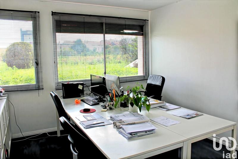 Bureau - 68 m²