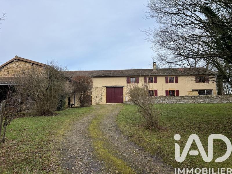 Maison - 241 m² - 9 pièces