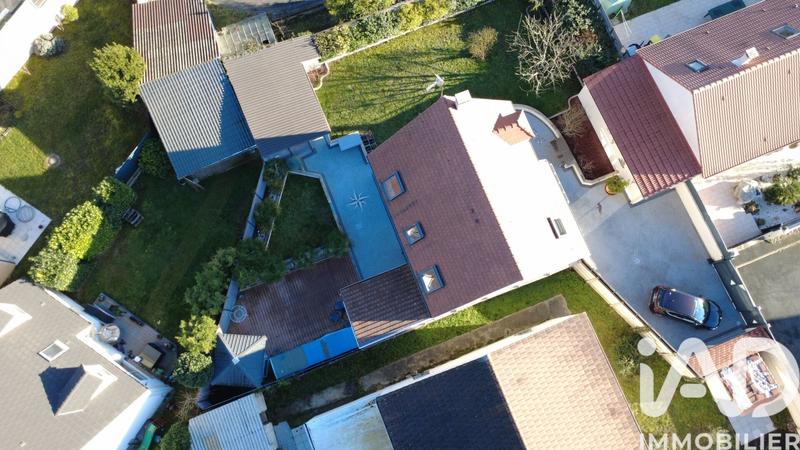 Maison - 142 m² - 7 pièces