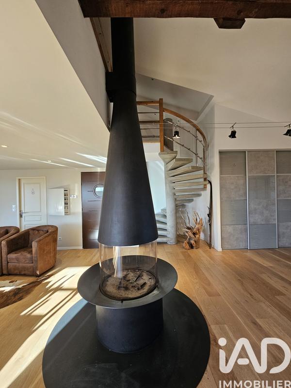 Châlet - 287 m² - 10 pièces