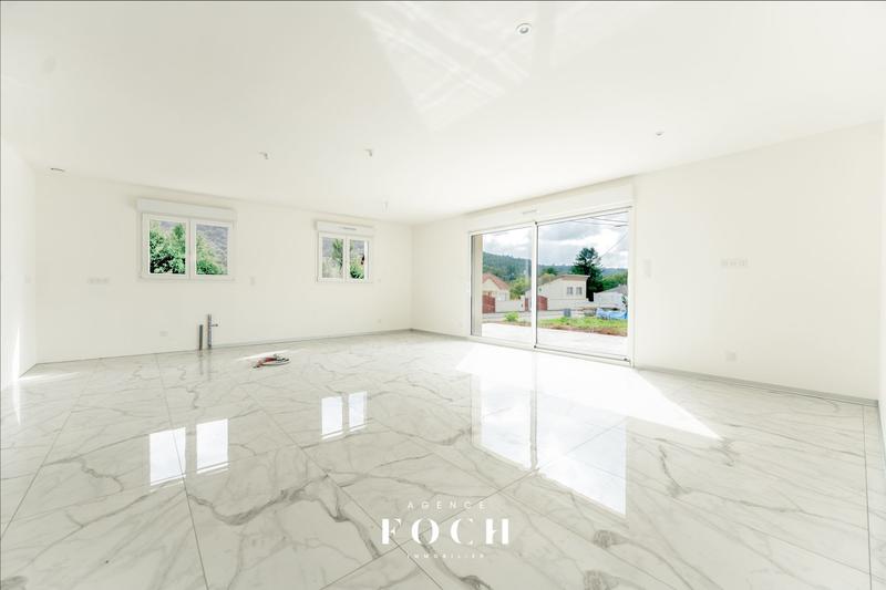 Maison - 94 m² - 5 pièces