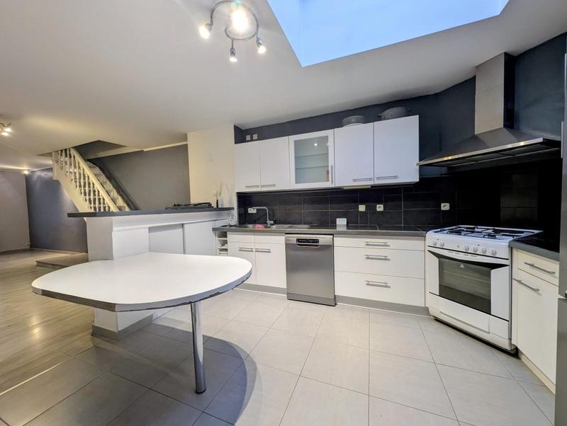 Maison - 100 m² - 4 pièces