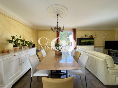 Maison - 117 m² - 7 pièces