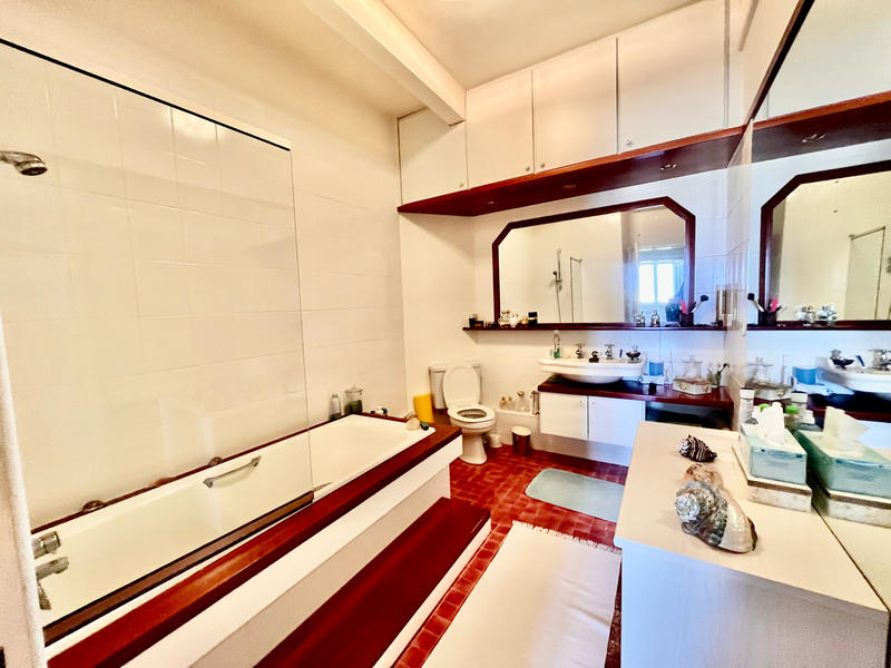 Appartement - 139 m² - 5 pièces