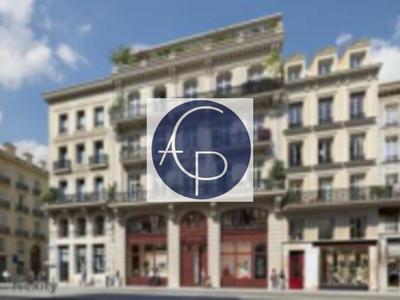 Appartement - 157 m² - 6 pièces