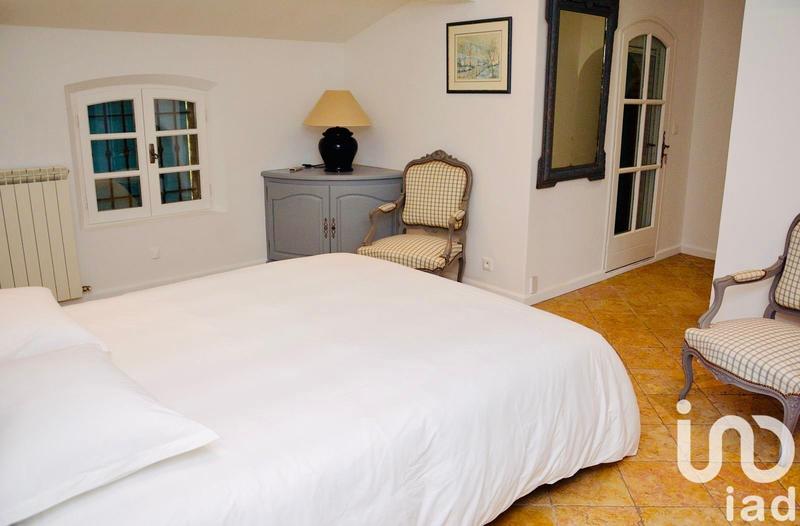 Maison - 311 m² - 8 pièces