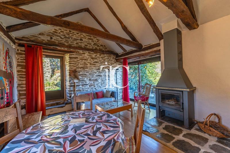 Propriété - 296 m² - 14 pièces