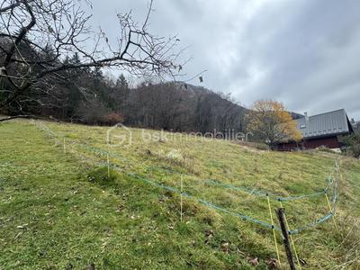 Terrain constructible - 607 m²