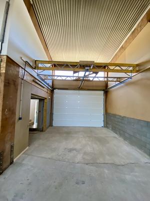 Local d'activités - 375 m²