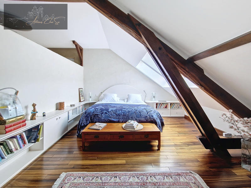 Maison - 272 m² - 6 pièces