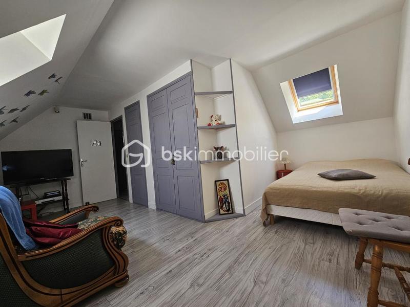 Maison traditionnelle - 104 m² - 5 pièces