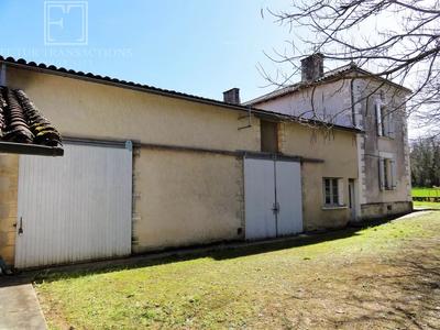 Maison - 167 m² - 8 pièces
