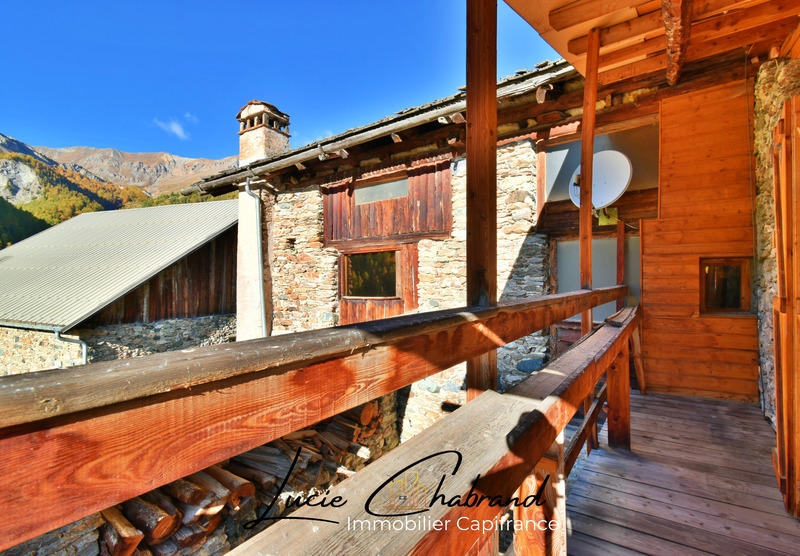 Maison - 194 m² - 10 pièces