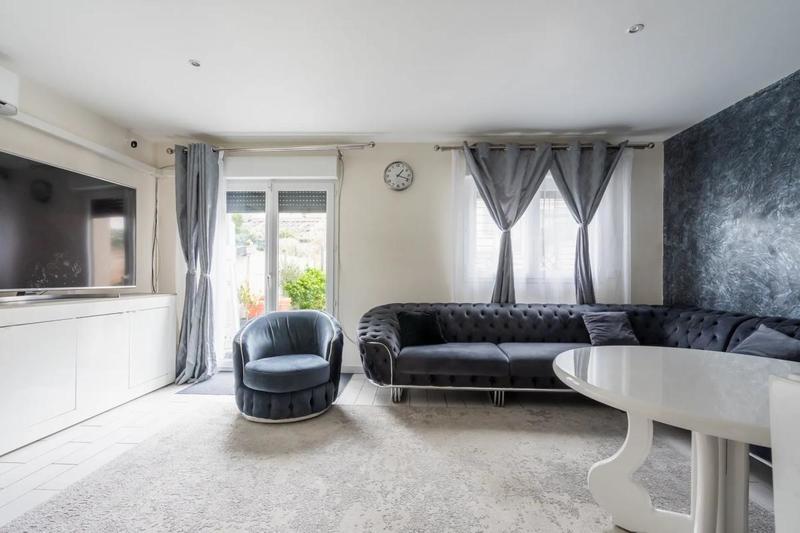 Maison - 86 m² - 5 pièces