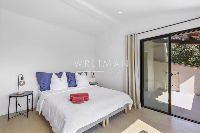 Villa - 220 m² - 6 pièces