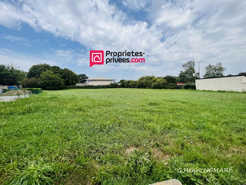 Terrain constructible - 1 209 m²