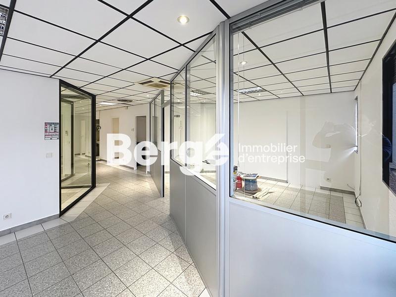 Bureau - 144 m²