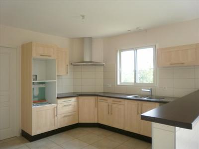 Maison - 111 m² - 4 pièces