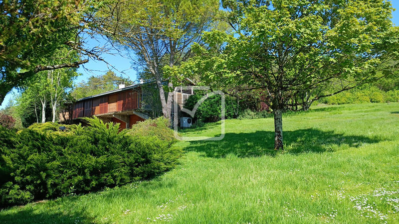 Maison - 183 m² - 6 pièces